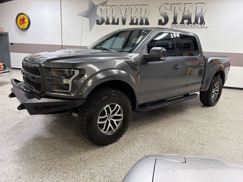 Used 2018 Ford F150 Raptor w/ Equipment Group 802A Luxury AWD/4WD image 2