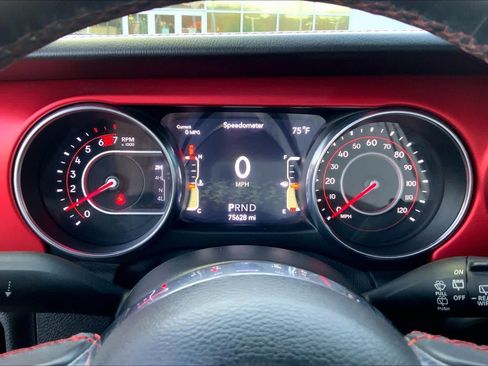 Used 2018 Jeep Wrangler Unlimited Rubicon AWD/4WD image 23