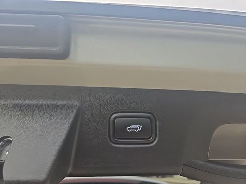 Used 2024 Hyundai Tucson Limited image 33