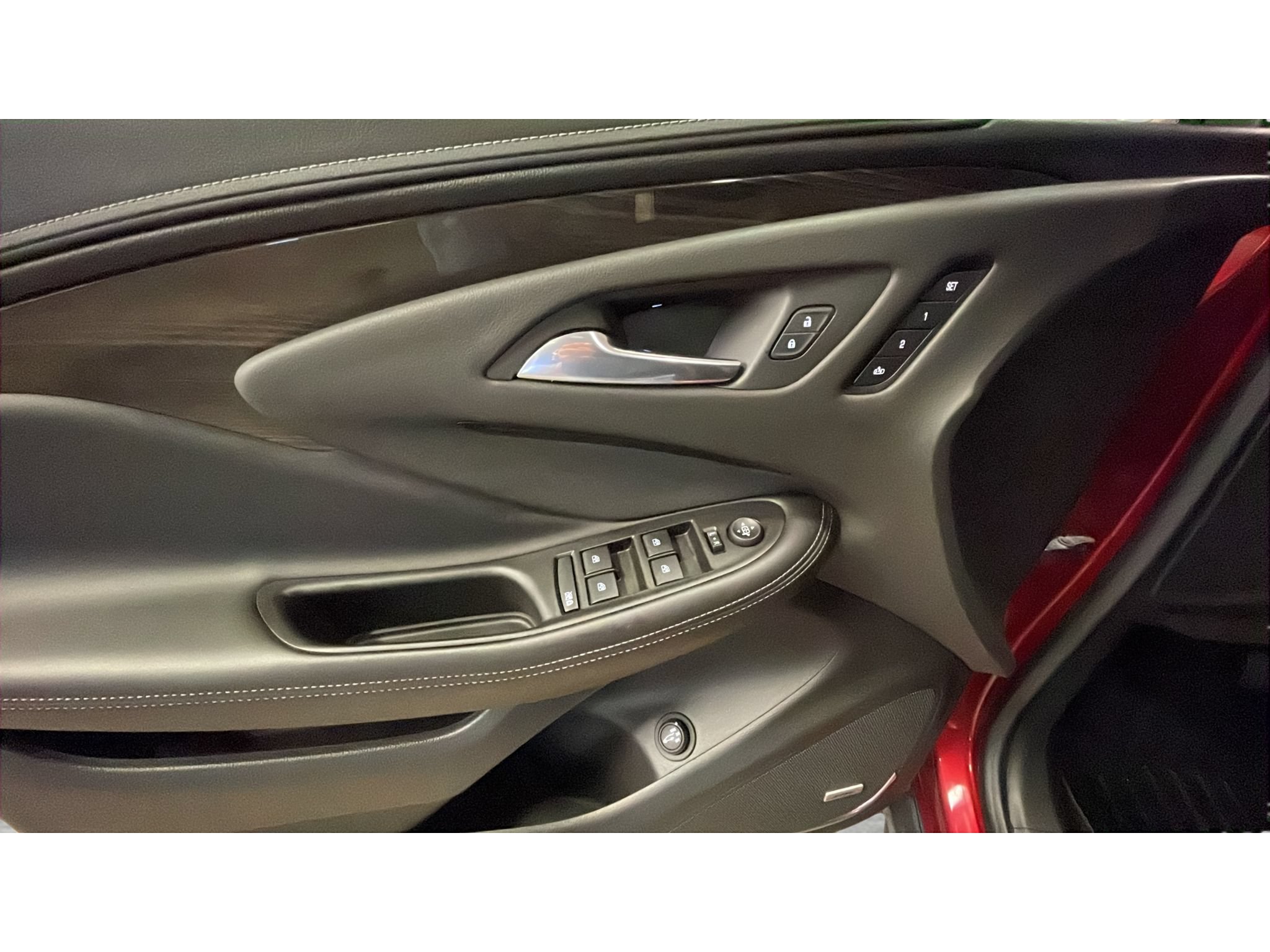 Used 2019 Buick Envision Premium w/ Driver Confidence Package AWD/4WD image 11