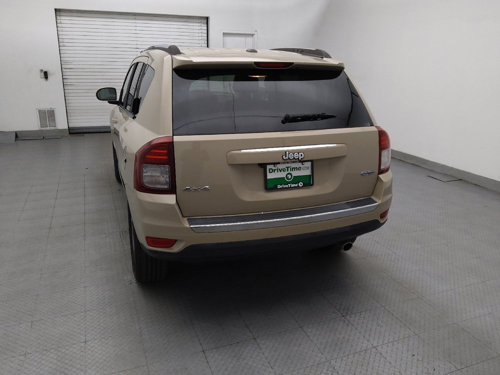 Used 2016 Jeep Compass High Altitude AWD/4WD image 6