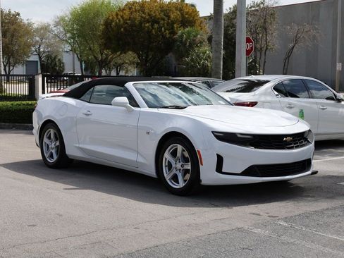 Used 2023 Chevrolet Camaro LT image 3