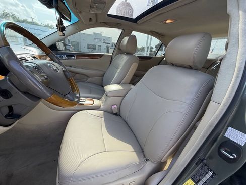 Used 2005 Lexus ES 330 FWD image 10