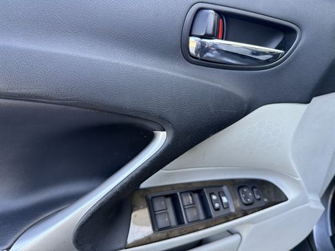 Used 2012 Lexus IS 250 w/ Premium Pkg Value Edition RWD image 25
