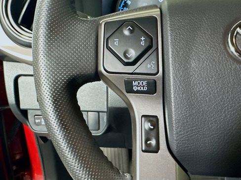 Used 2023 Toyota Tacoma SR5 AWD/4WD image 16