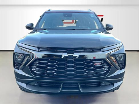 Used 2024 Chevrolet TrailBlazer RS w/ Convenience Package image 2