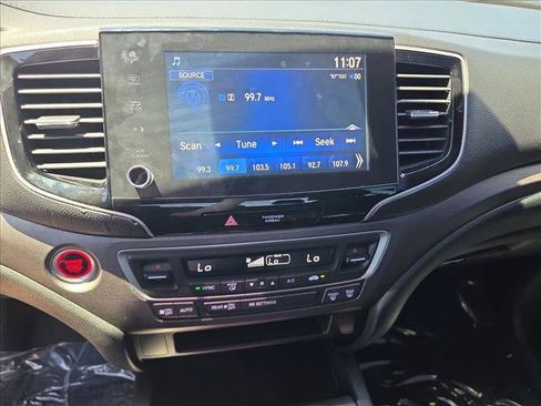Used 2021 Honda Ridgeline Sport image 14