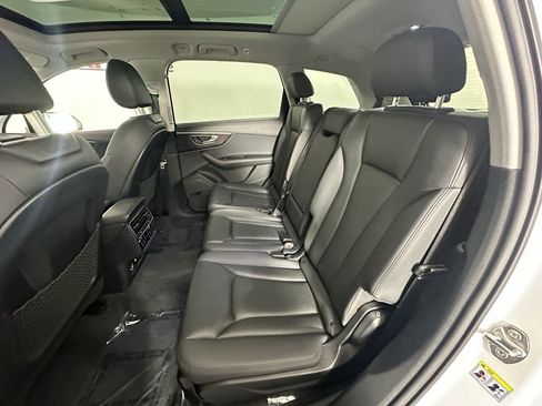 Used 2020 Audi Q7 3.0T Premium Plus AWD/4WD image 29
