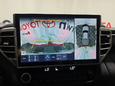 Used 2024 Toyota Tundra Platinum image 30