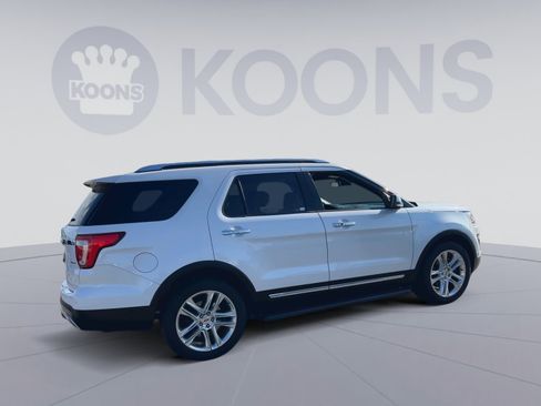 Used 2017 Ford Explorer Limited w/ Equipment Group 301A AWD/4WD image 12