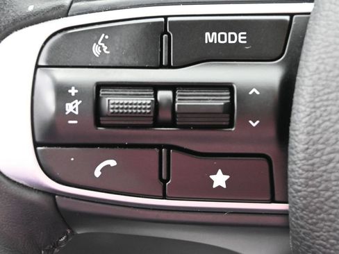 Used 2024 Kia Sportage EX FWD image 12