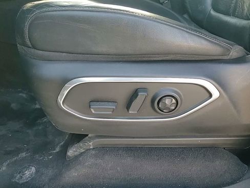 Used 2022 Jeep Wagoneer Series II AWD/4WD image 31