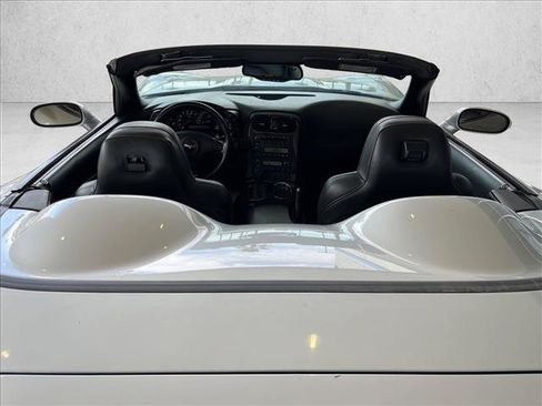 Used 2012 Chevrolet Corvette Convertible RWD image 21