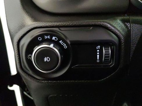 Used 2023 Jeep Wrangler Unlimited Sport AWD/4WD image 13
