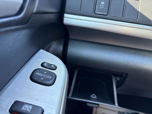 Used 2013 Toyota Camry SE image 36