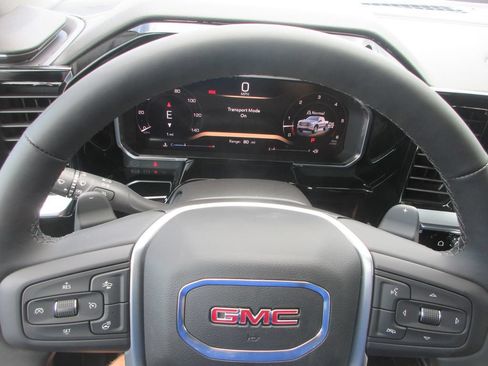 New 2026 GMC Sierra 1500 Elevation w/ Elevation Premium Package AWD/4WD image 19