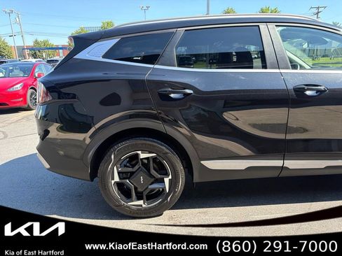 Certified 2026 Kia Sportage EX AWD/4WD image 7