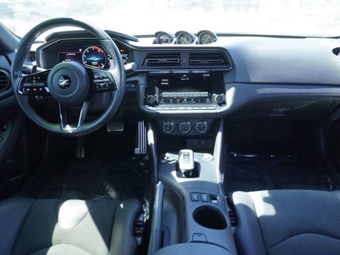 Certified 2025 Nissan Z Performance w/ Floor Mat Package RWD image 11