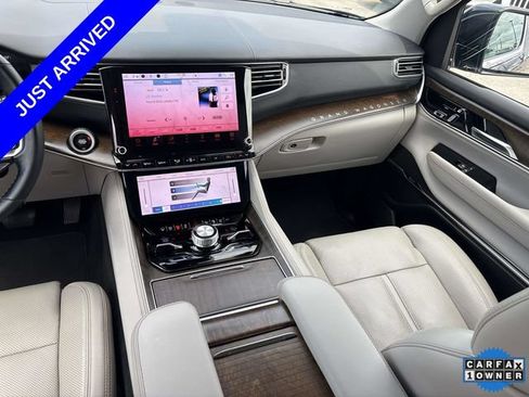 Used 2023 Jeep Grand Wagoneer 4WD image 16