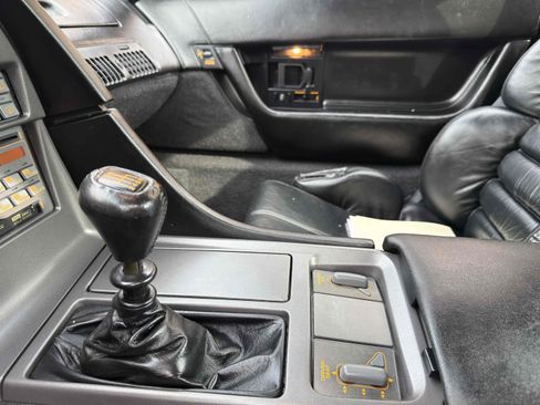 Used 1990 Chevrolet Corvette Coupe image 78