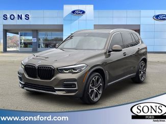Used 2022 BMW X5 sDrive40i w/ Premium Package RWD video 1