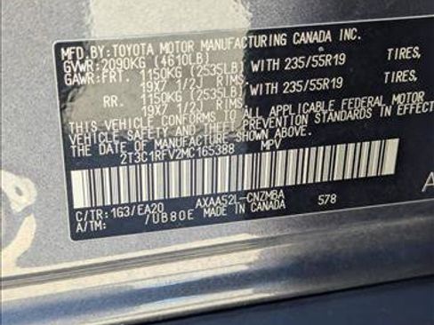 Used 2021 Toyota RAV4 XLE Premium image 25