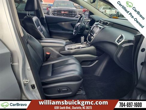 Used 2020 Nissan Murano SV w/ Premium Package image 27