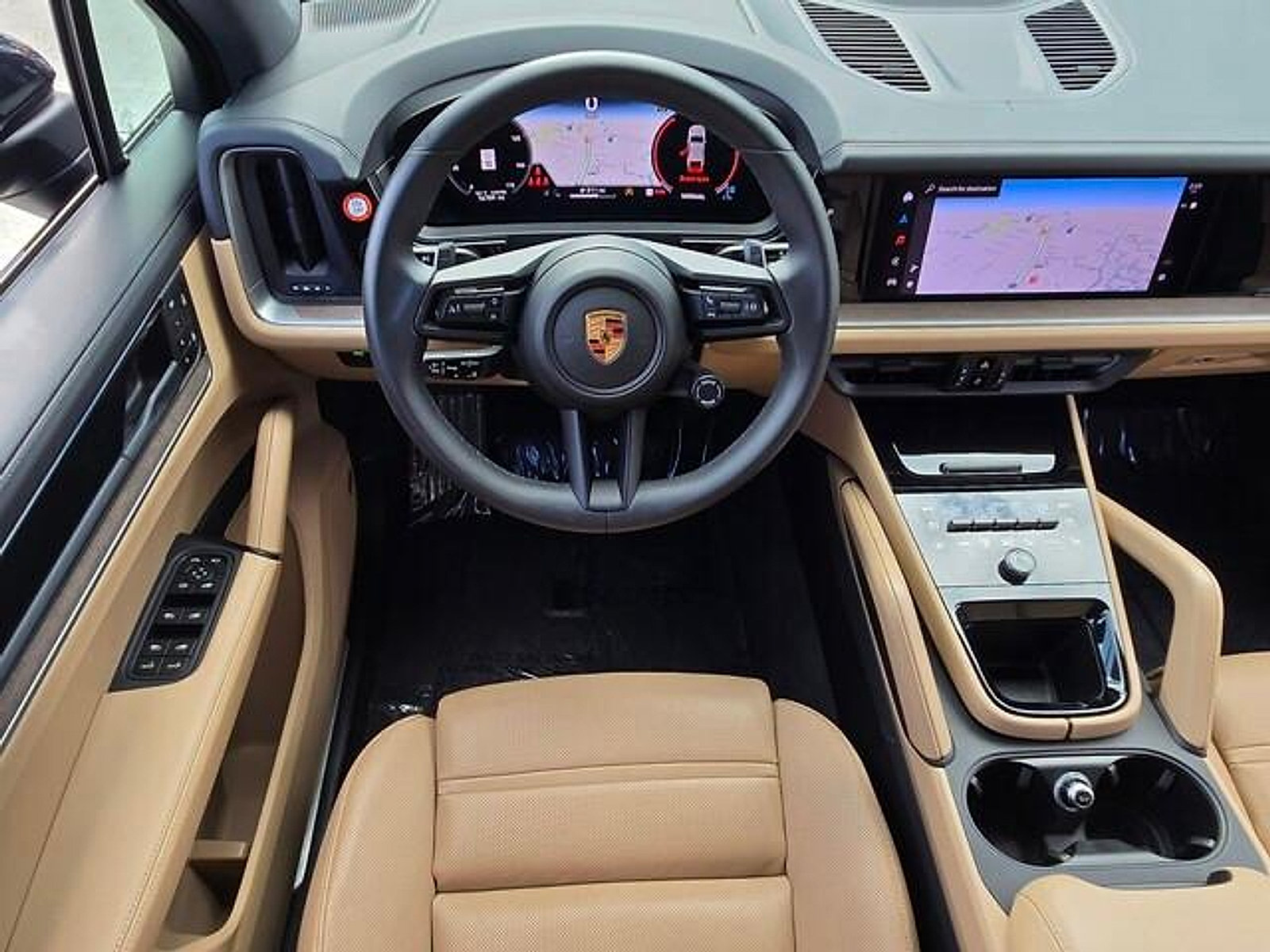 Used 2025 Porsche Cayenne AWD/4WD image 12