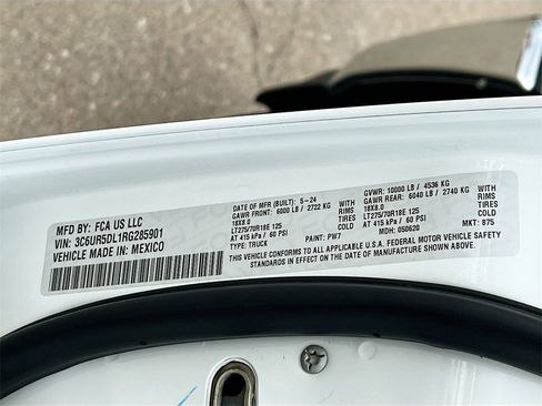 Used 2024 RAM 2500 Big Horn image 30