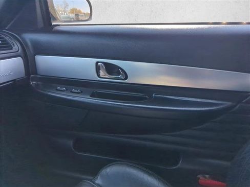 Used 2005 Ford Thunderbird Deluxe image 18