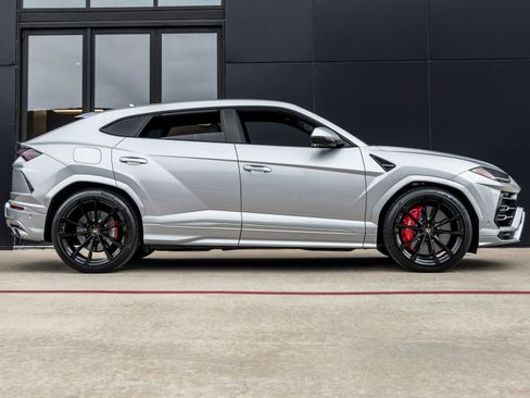 Used 2020 Lamborghini Urus image 10