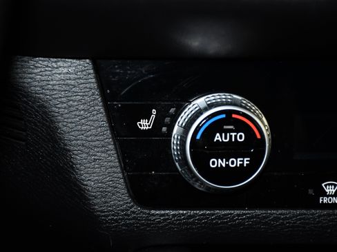 Used 2022 Mitsubishi Outlander SE AWD/4WD image 30