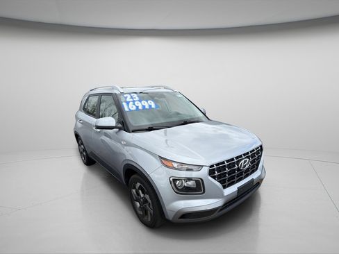 Used 2023 Hyundai Venue SEL w/ Cargo Package FWD image 48