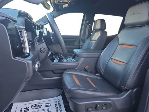 Used 2023 GMC Sierra 1500 AT4 w/ Technology Package image 10