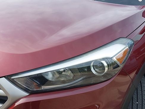Used 2017 Hyundai Tucson SE Plus FWD image 32