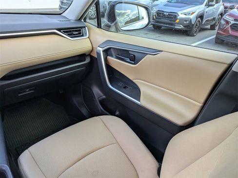 Used 2023 Toyota RAV4 LE image 13