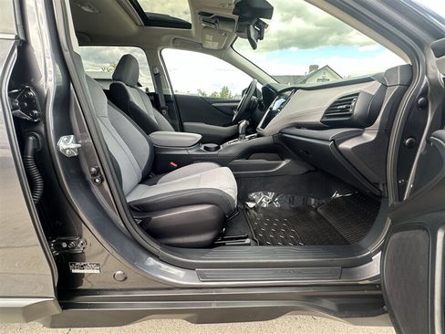 Used 2024 Subaru Outback Premium AWD/4WD image 33