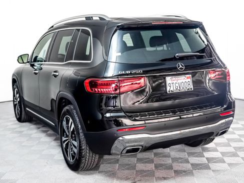 Certified 2025 Mercedes-Benz GLB 250 image 2