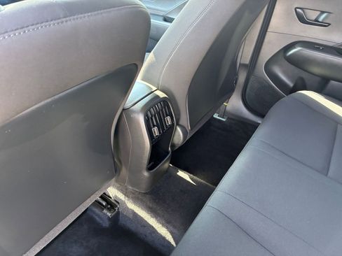 Used 2025 Hyundai Kona SEL image 24
