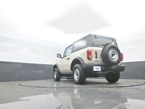 New 2026 Ford Bronco 2-Door AWD/4WD image 30