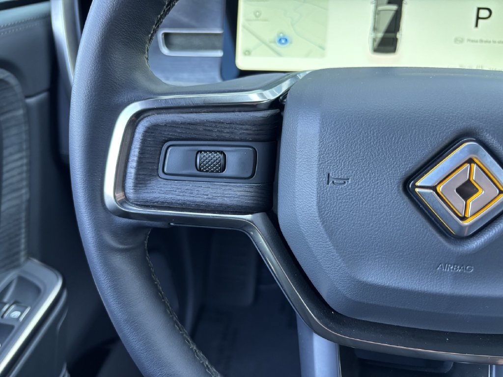Used 2025 Rivian R1S Adventure Dual AWD/4WD image 16