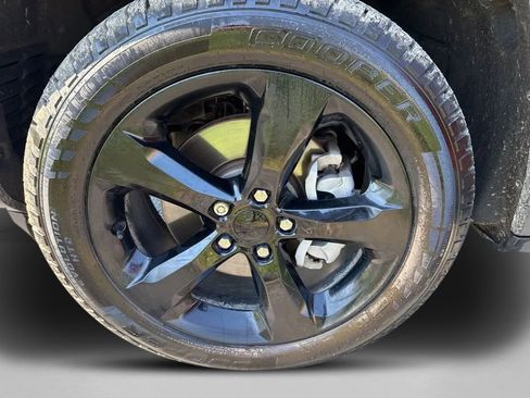 Used 2023 Jeep Grand Cherokee L Laredo image 10