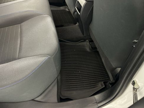 Used 2022 Toyota Corolla SE image 35