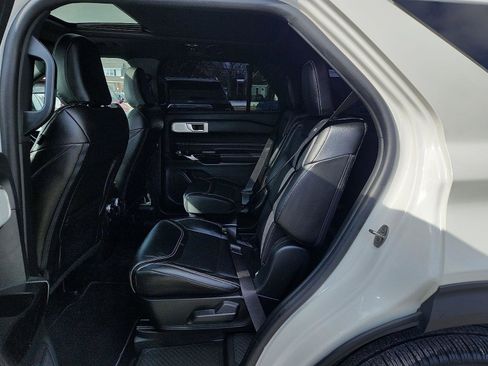 Used 2023 Ford Explorer ST w/ Equipment Group 401A image 10