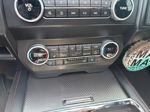 Used 2021 Ford Expedition Limited AWD/4WD image 14