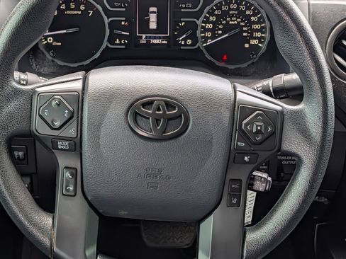 Used 2020 Toyota Tundra SR5 w/ SR5 Upgrade Package AWD/4WD image 13