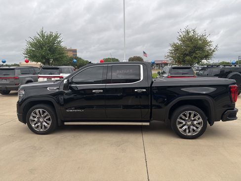 Used 2024 GMC Sierra 1500 Denali w/ Denali Reserve Package image 3