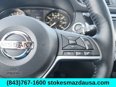 Used 2020 Nissan Rogue SV FWD image 5