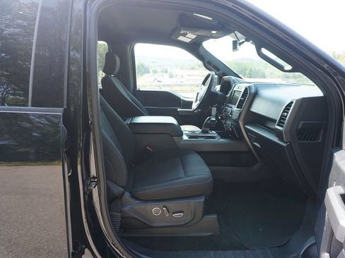 Used 2018 Ford F150 XLT w/ Equipment Group 302A Luxury AWD/4WD image 15