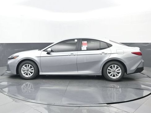 New 2026 Toyota Camry LE FWD image 20